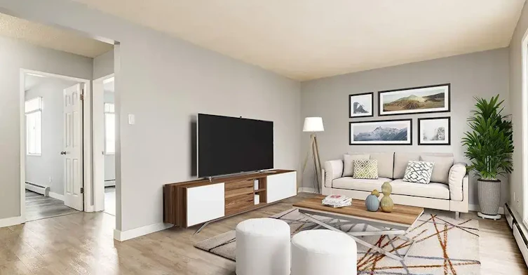 18-10620 107 Street NW, Edmonton, AB, T5H 2Y7