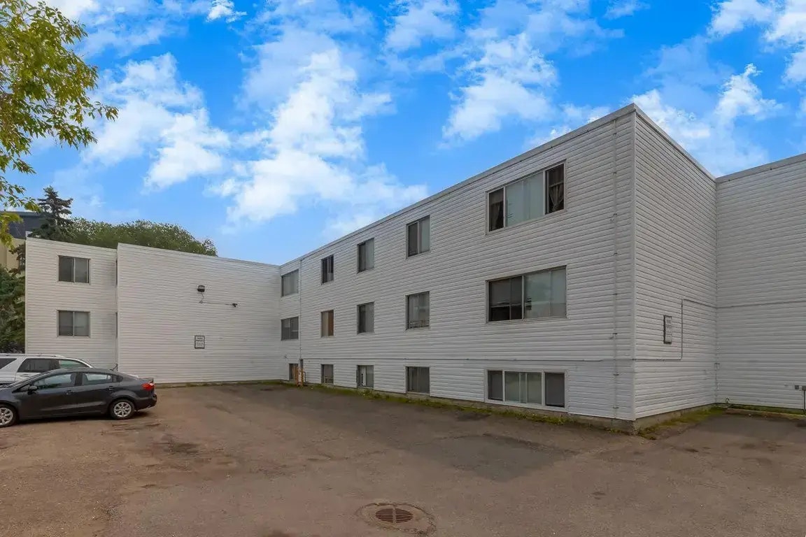 18-10620 107 Street NW, Edmonton, AB, T5H 2Y7 - 35
