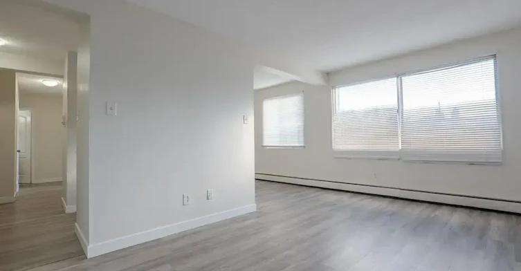 18-10620 107 Street NW, Edmonton, AB, T5H 2Y7 - 12