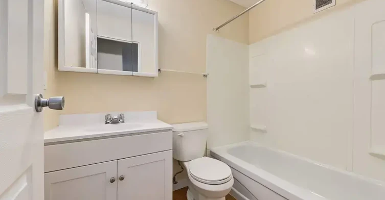 303-97 Carswell Road SE, Medicine Hat, AB, T1B 1M2 - 6
