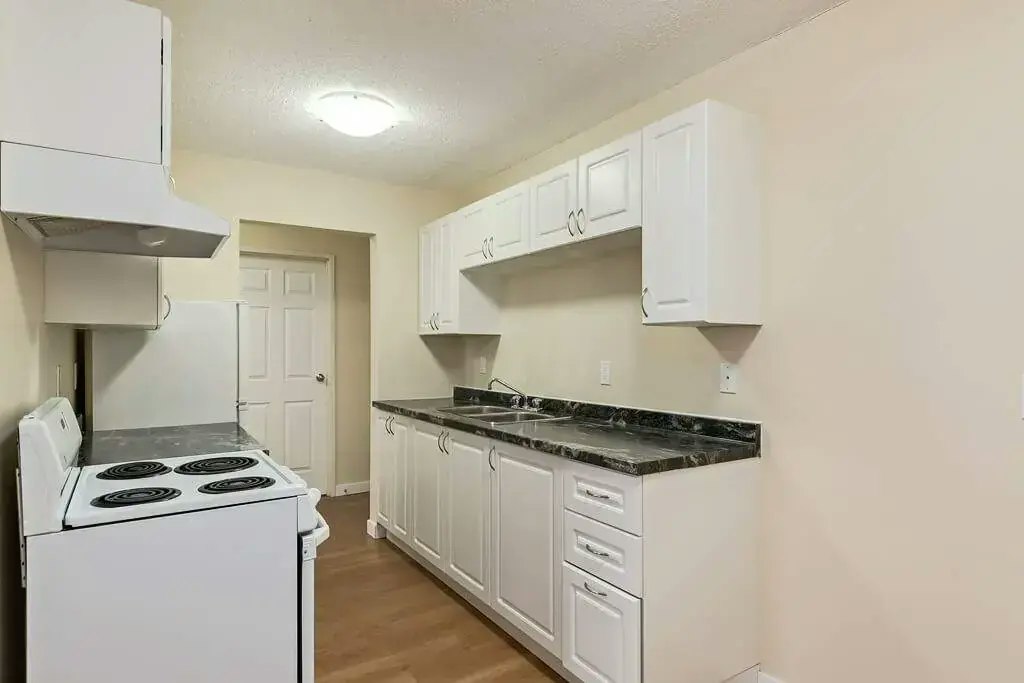208-97 Carswell Road SE, Medicine Hat, AB, T1B 1M2 - 5