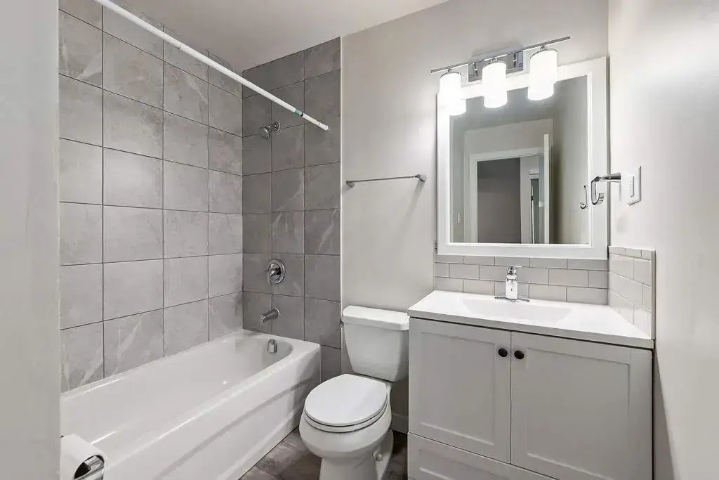 203-2291 Southview Drive SE, Medicine Hat, AB, T1B 1R5 - 8