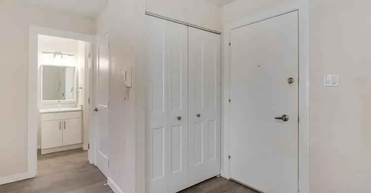 301-2291 Southview Drive SE, Medicine Hat, AB, T1B 1R5 - 9