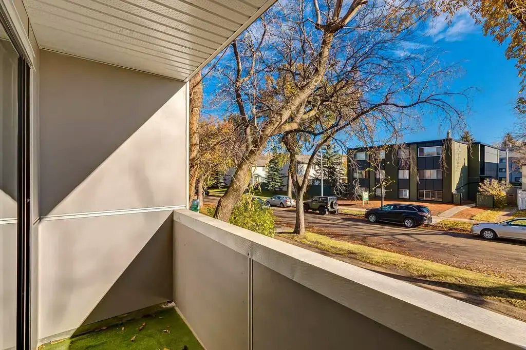 206-11820 88 Street, Edmonton, AB, T5B 3R8 - 24
