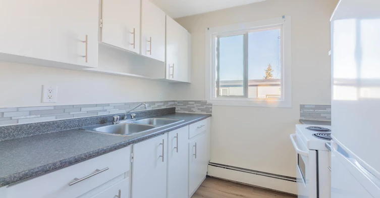 206-11820 88 Street, Edmonton, AB, T5B 3R8 - 4