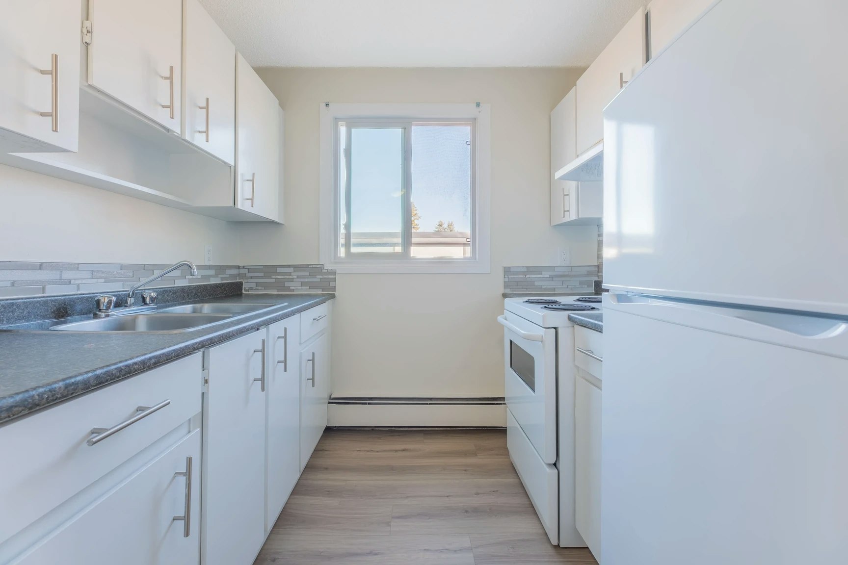 206-11820 88 Street, Edmonton, AB, T5B 3R8 - 5