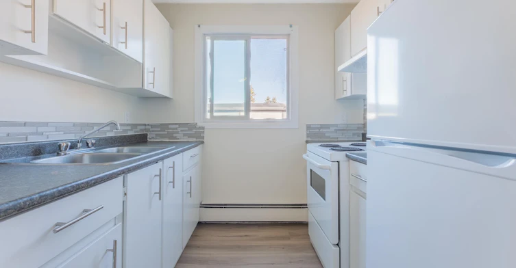 206-11820 88 Street, Edmonton, AB, T5B 3R8 - 5