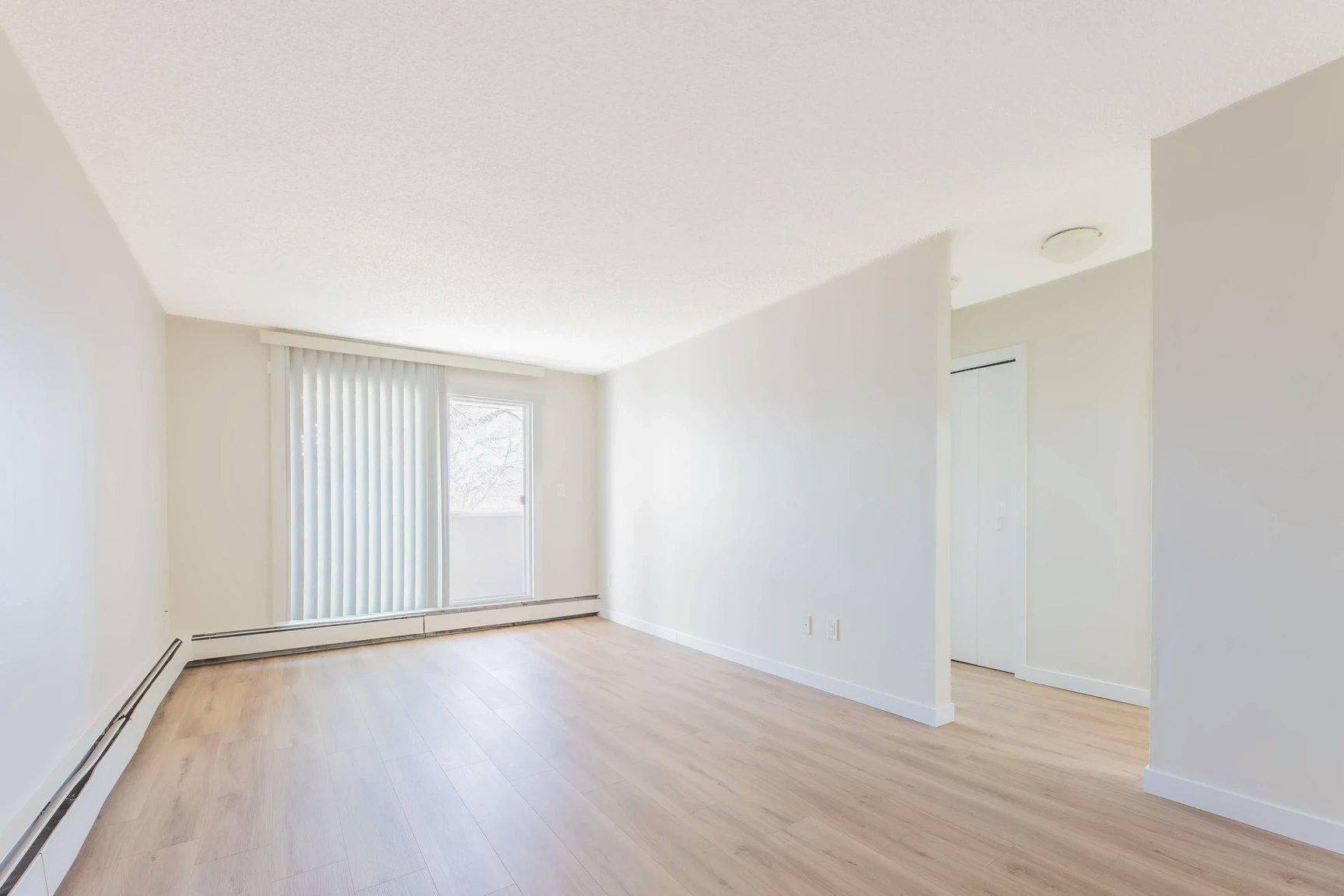 206-11820 88 Street, Edmonton, AB, T5B 3R8