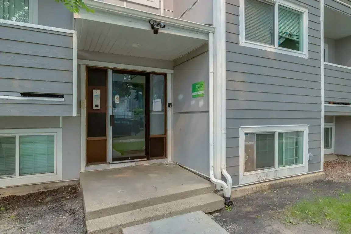 206-11820 88 Street, Edmonton, AB, T5B 3R8 - 43