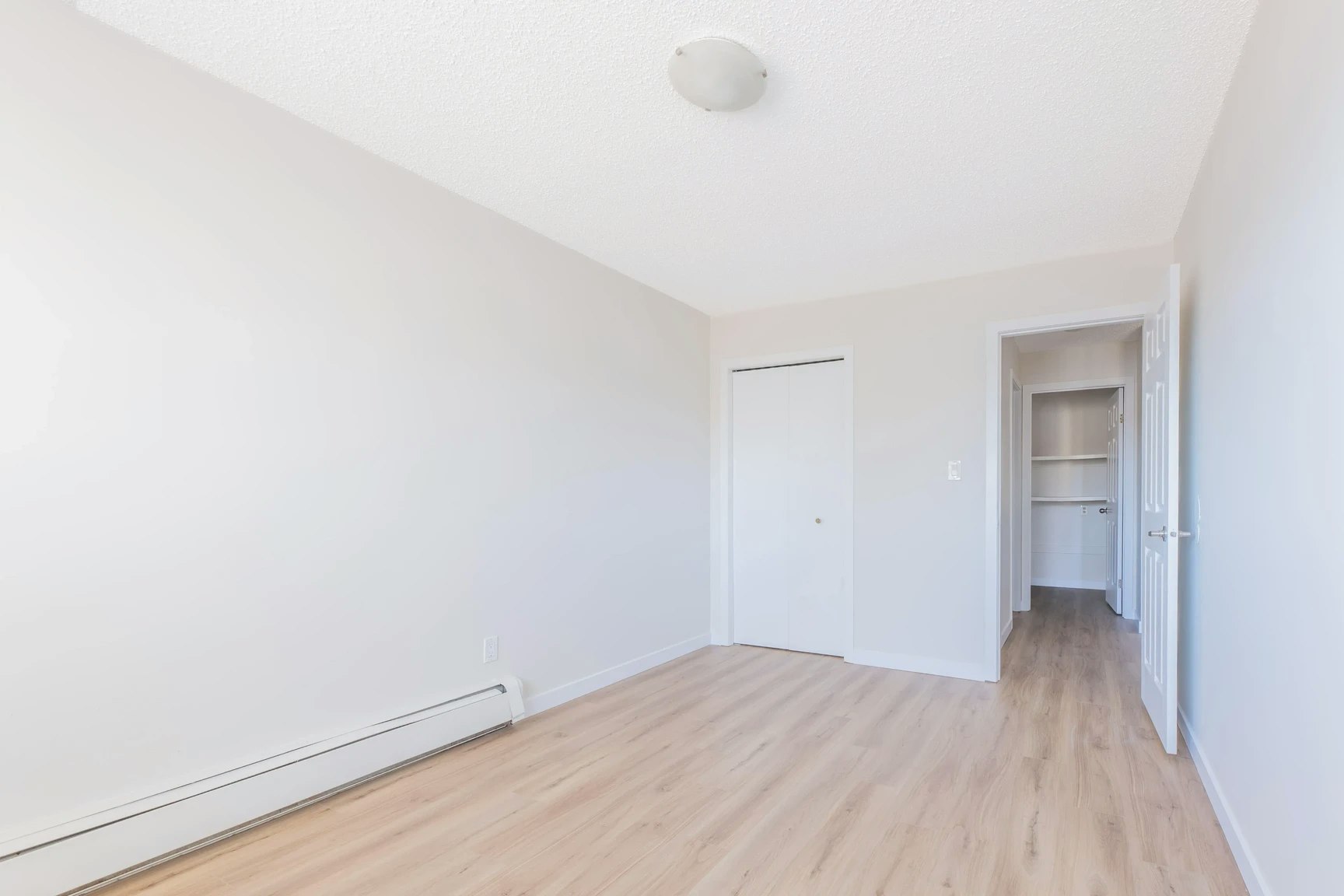 206-11820 88 Street, Edmonton, AB, T5B 3R8 - 11