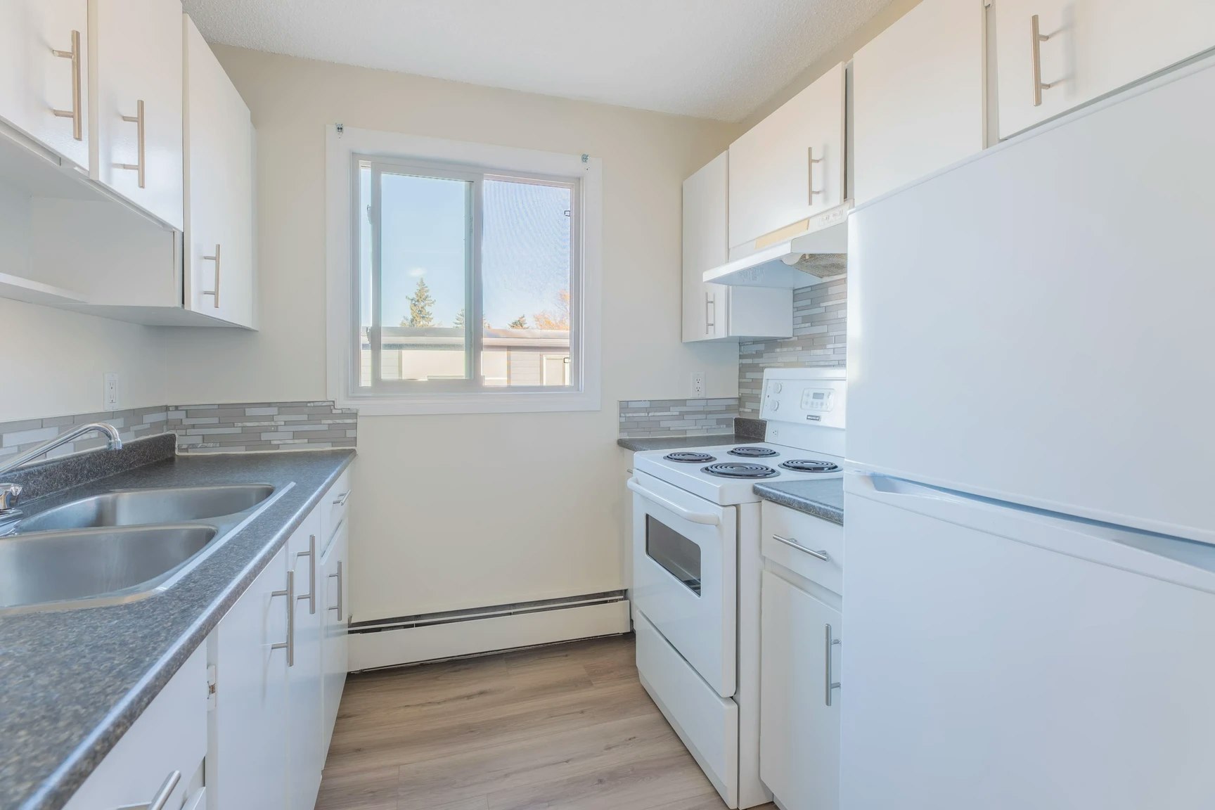 206-11820 88 Street, Edmonton, AB, T5B 3R8 - 6