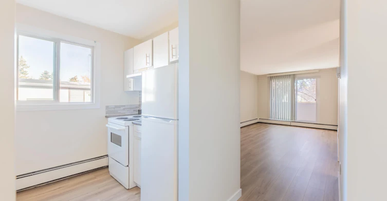 201-11820 88 Street, Edmonton, AB, T5B 3R8 - 2