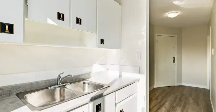 201-11820 88 Street, Edmonton, AB, T5B 3R8 - 35