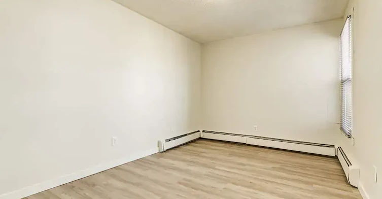 201-11820 88 Street, Edmonton, AB, T5B 3R8 - 32