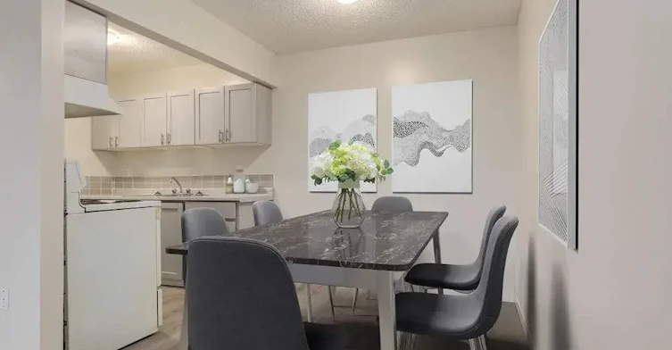207-2526 Thompson Crescent SE, Medicine Hat, AB, T1B 1C4 - 2