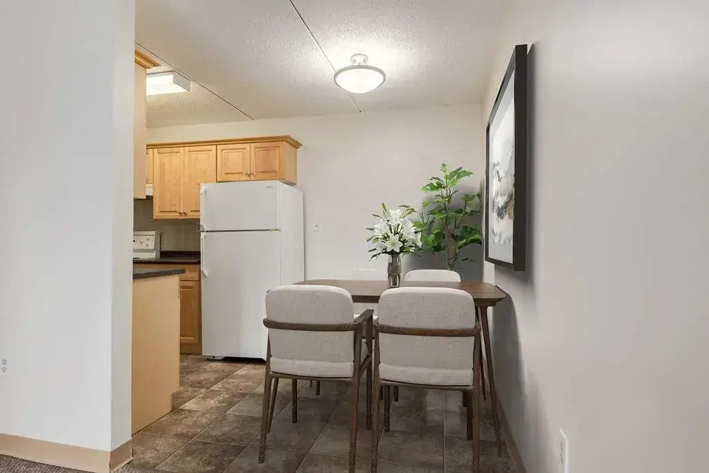 405-29 7 Street NE, Medicine Hat, AB, T1A 5P4 - 2