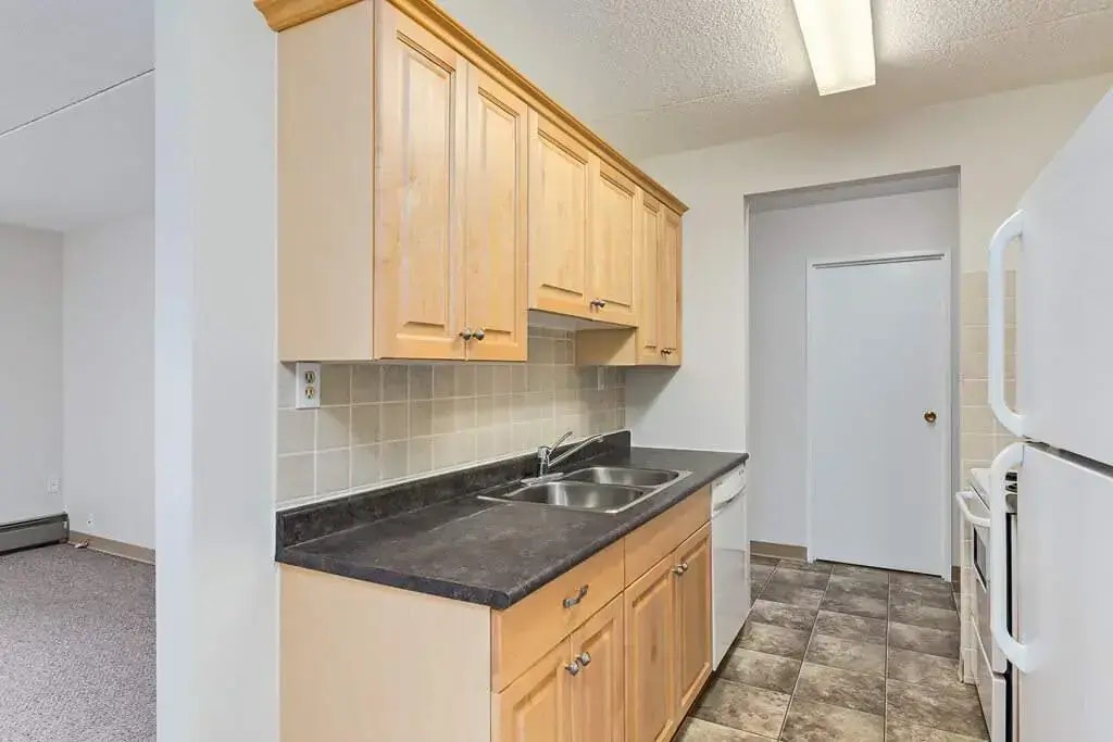 405-29 7 Street NE, Medicine Hat, AB, T1A 5P4 - 5