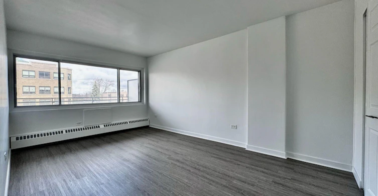 307-1150 Côte Vertu, Montréal, QC, H4L 1Y5 - 3