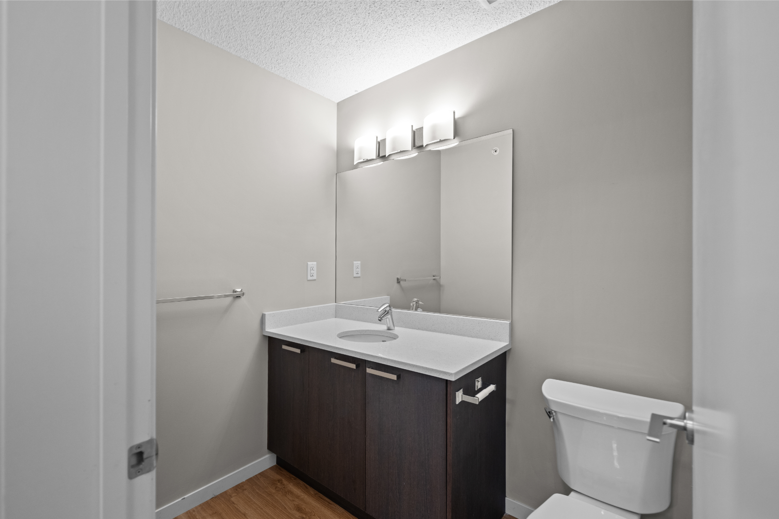 1113-104 Mackenzie Way SW, Airdrie, AB, T4B 0L3 - 25