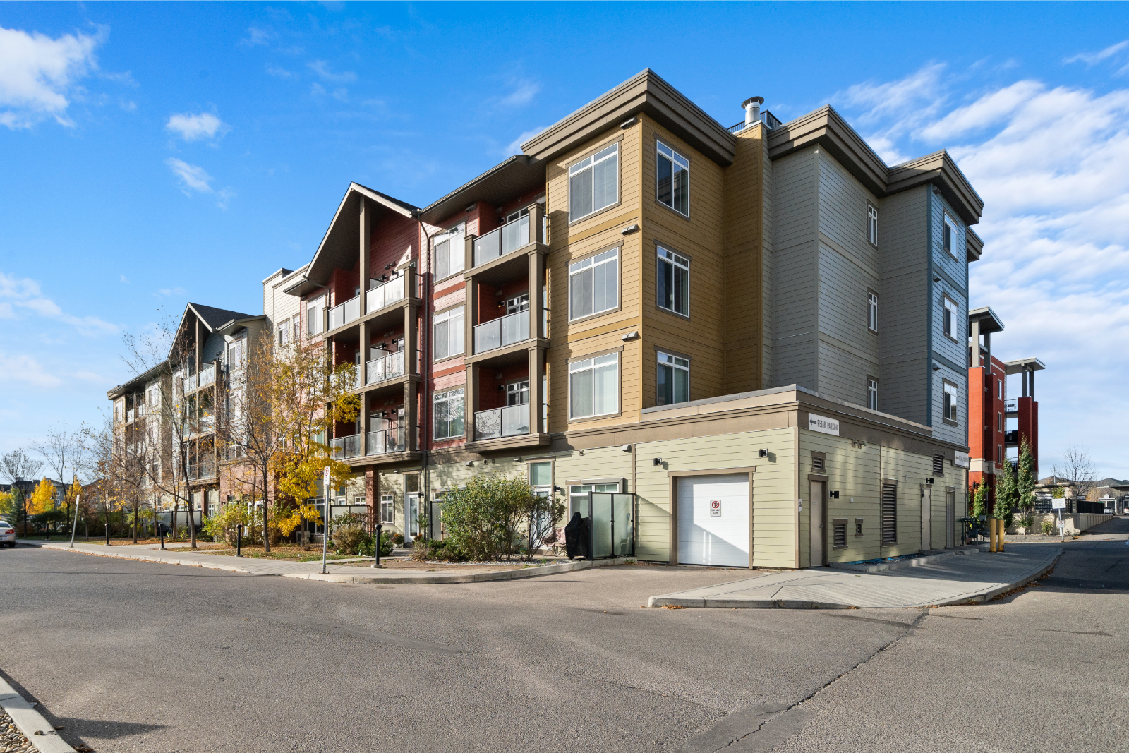 2102-104 Mackenzie Way SW, Airdrie, AB, T4B 0L3 - 30