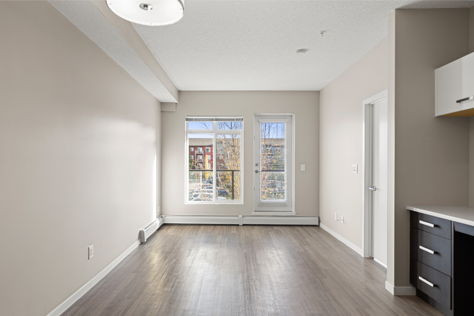 2102-104 Mackenzie Way SW, Airdrie, AB, T4B 0L3 - 16
