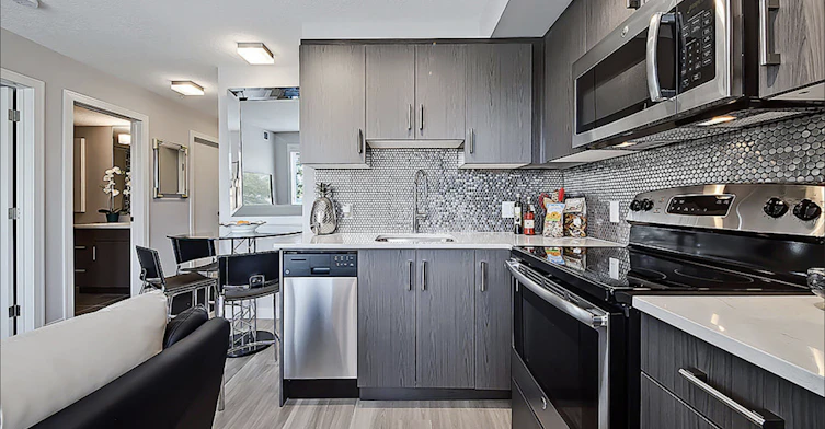 0307-1528 16 Avenue NW, Calgary, AB, T2M 0L5 - 7