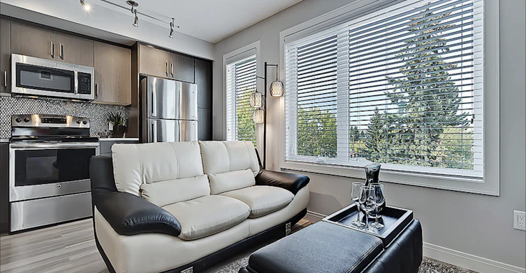 0325-1528 16 Avenue NW, Calgary, AB, T2M 0L5 - 5