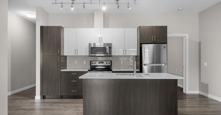 0404-2110 Centre Street N, Calgary, AB, T2E 2T3 - 13