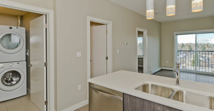 0404-2110 Centre Street N, Calgary, AB, T2E 2T3 - 11