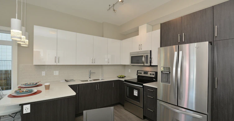0404-2110 Centre Street N, Calgary, AB, T2E 2T3 - 8