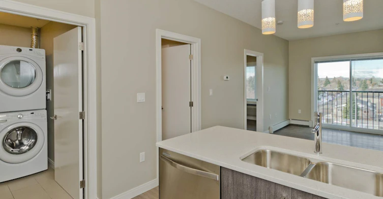 0512-2110 Centre Street N, Calgary, AB, T2E 2T3 - 11