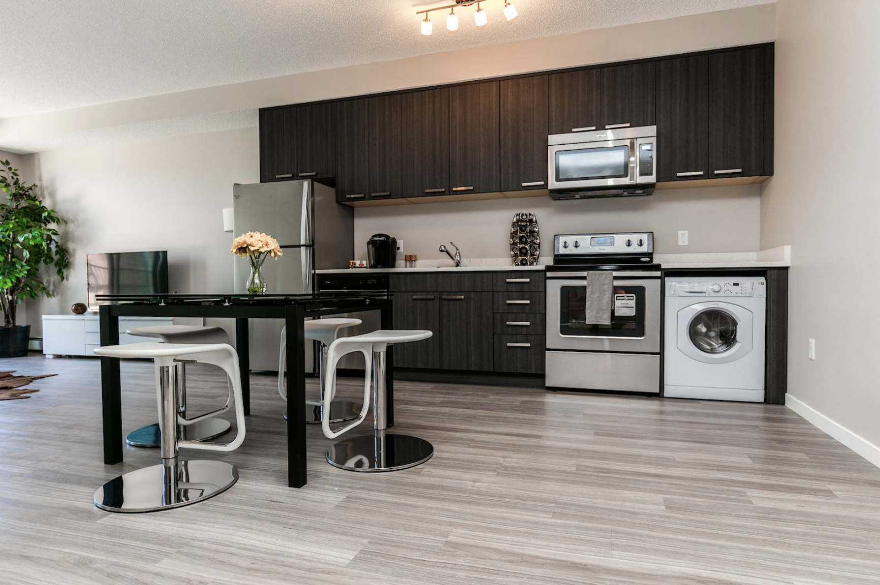 0217-1410 9 Avenue SE, Calgary, AB, T2G 0T5 - 3