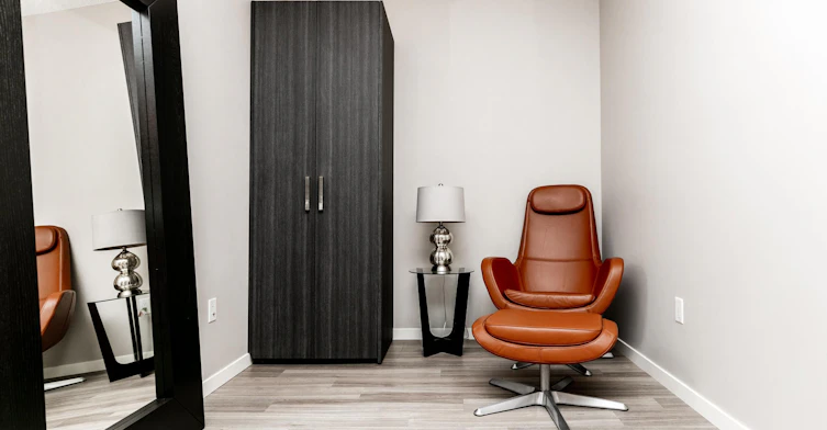 0217-1410 9 Avenue SE, Calgary, AB, T2G 0T5 - 2