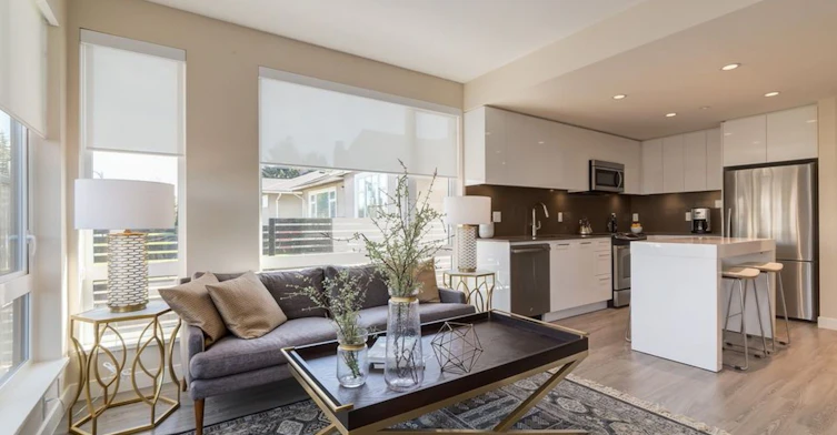 482-488 West 41st Avenue, Vancouver, BC, V5Y 2S7 - 2