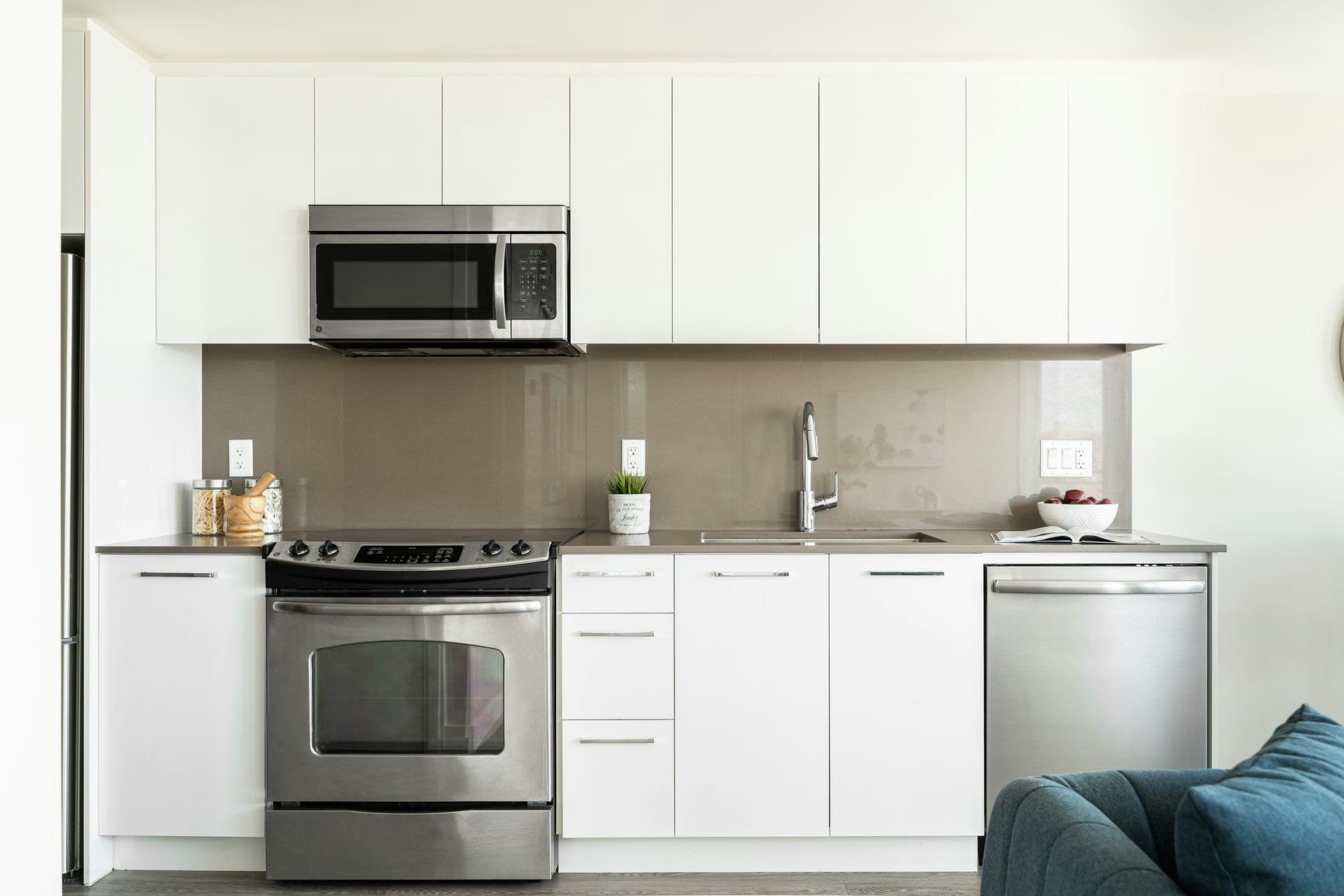 502-488 West 41st Avenue, Vancouver, BC, V5Y 2S7 - 2