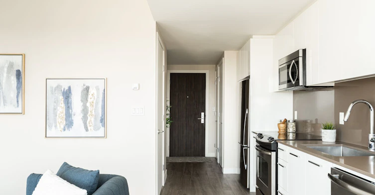209-488 West 41st Avenue, Vancouver, BC, V5Y 2S7 - 3