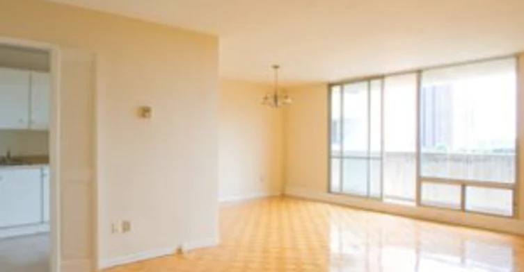 9 Crescent Place, Toronto, ON, M4C 5L8 - 3