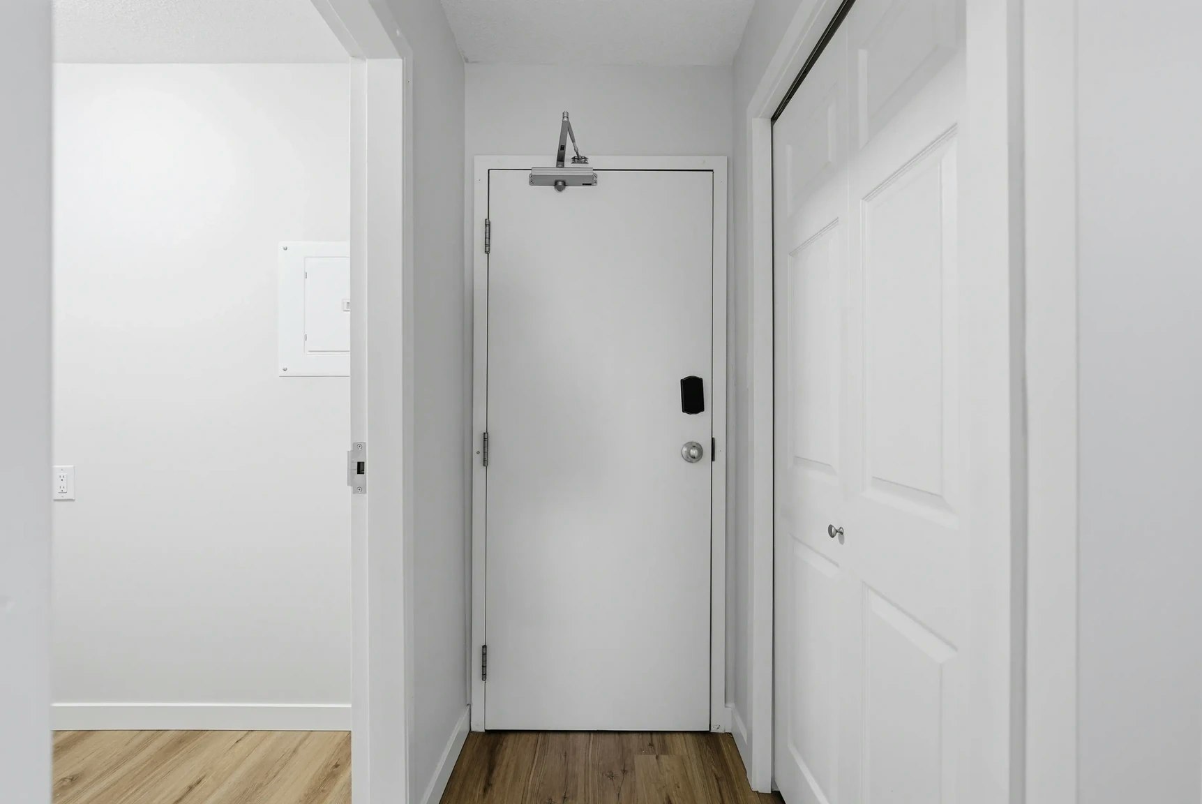 401-208 V Avenue South, Saskatoon, SK, S7M 3E3 - 4