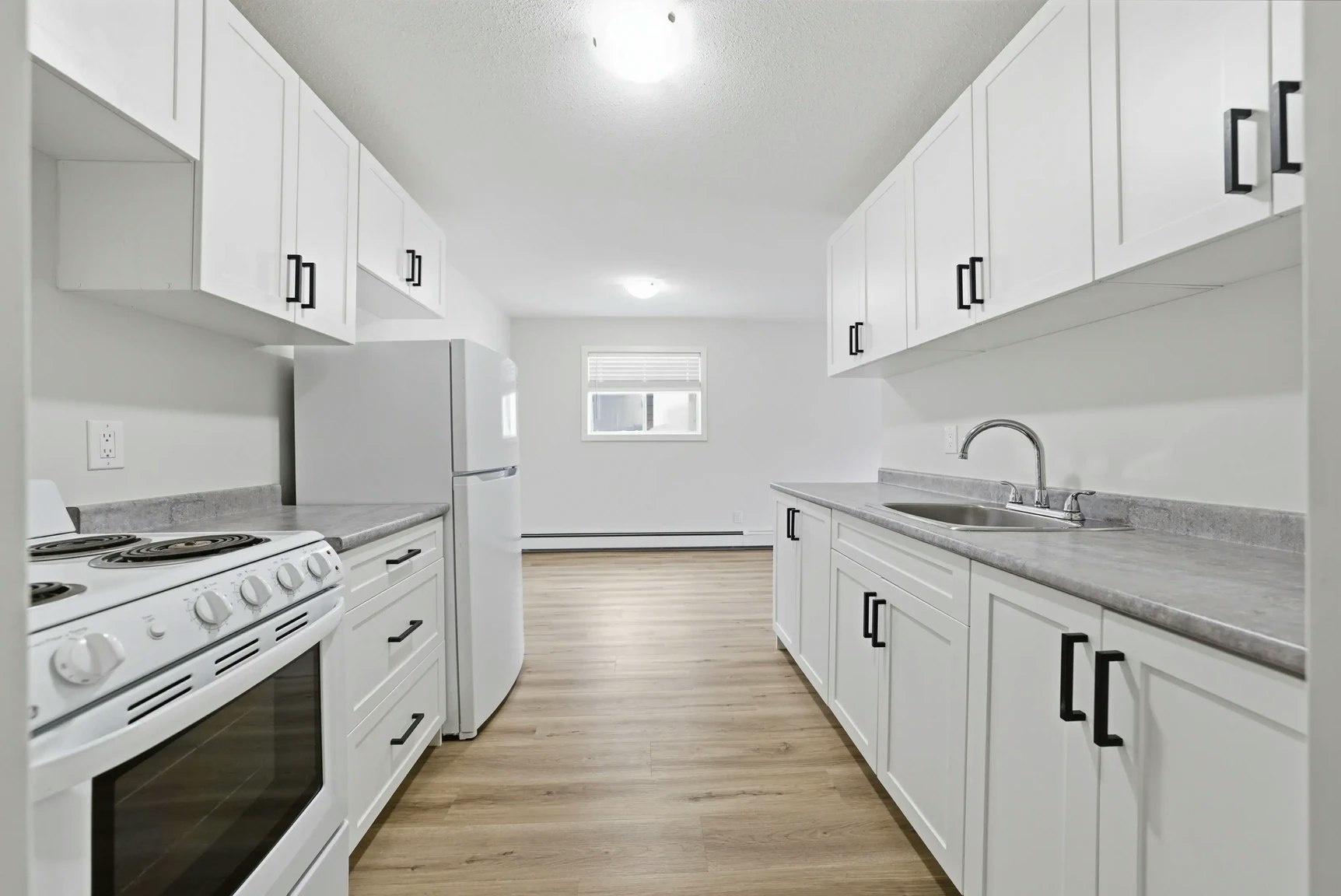 401-208 V Avenue South, Saskatoon, SK, S7M 3E3 - 6