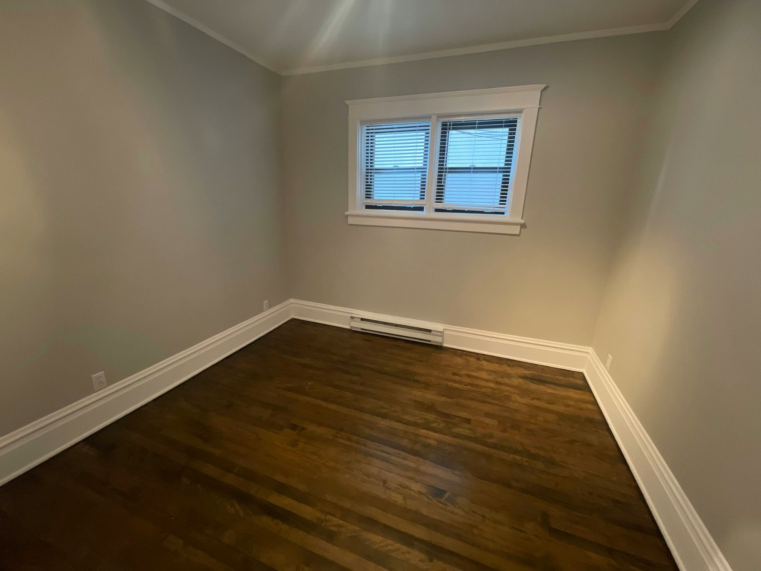2-190 Stanley Avenue, Ottawa, ON, K1M 1P3 - 5