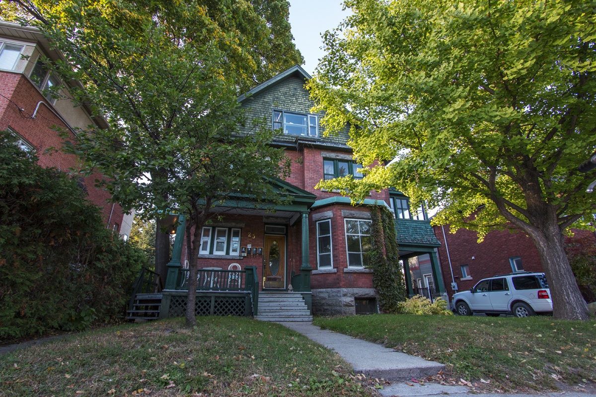 B-25 Aylmer Avenue, Ottawa, ON, K1S 2W8