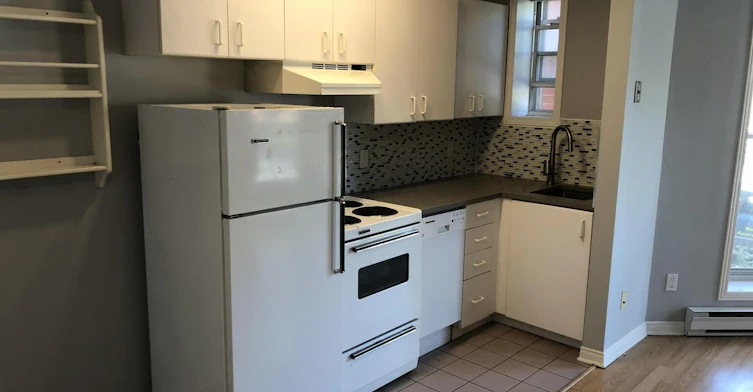 102-188 Waverley Street, Ottawa, ON, K2P 0V6 - 2
