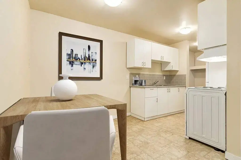 08-11707 80 Street, Edmonton, AB, T5B 2N4 - 22