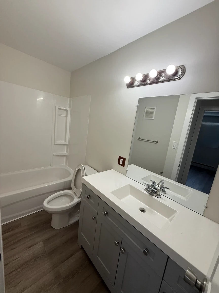 08-11707 80 Street, Edmonton, AB, T5B 2N4 - 37