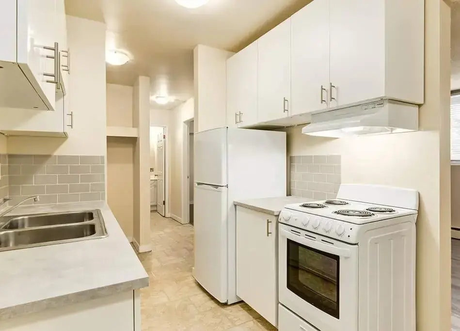 08-11707 80 Street, Edmonton, AB, T5B 2N4 - 23