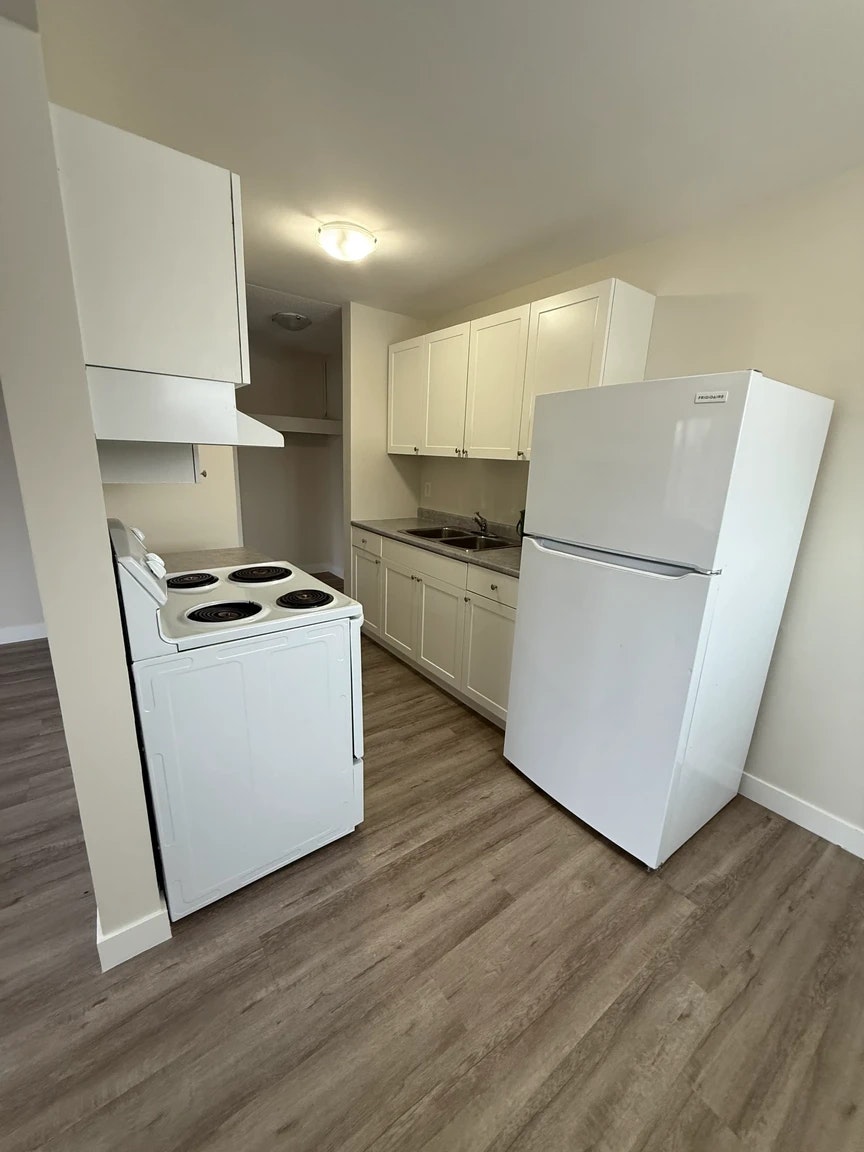08-11707 80 Street, Edmonton, AB, T5B 2N4 - 28