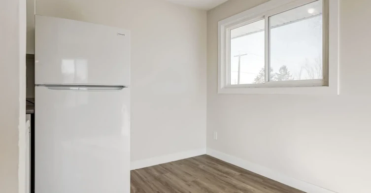 08-11707 80 Street, Edmonton, AB, T5B 2N4 - 8