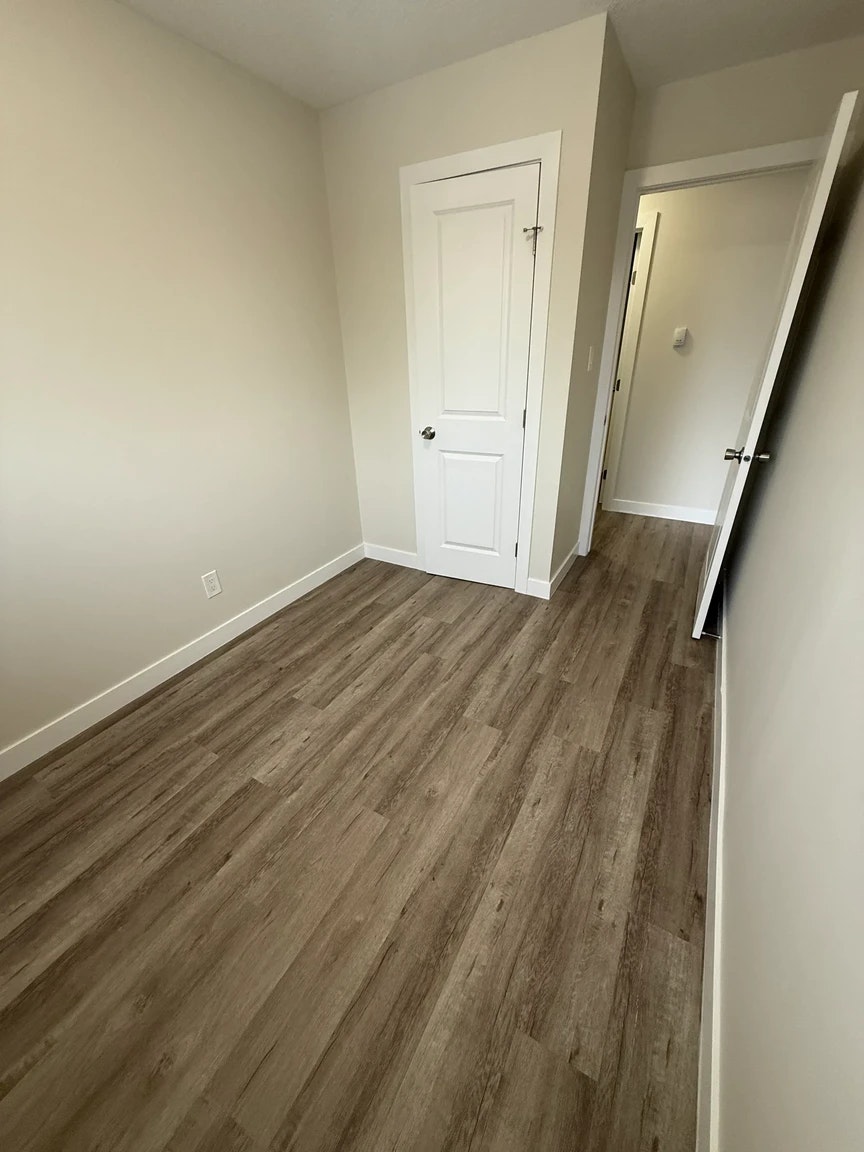 08-11707 80 Street, Edmonton, AB, T5B 2N4 - 33