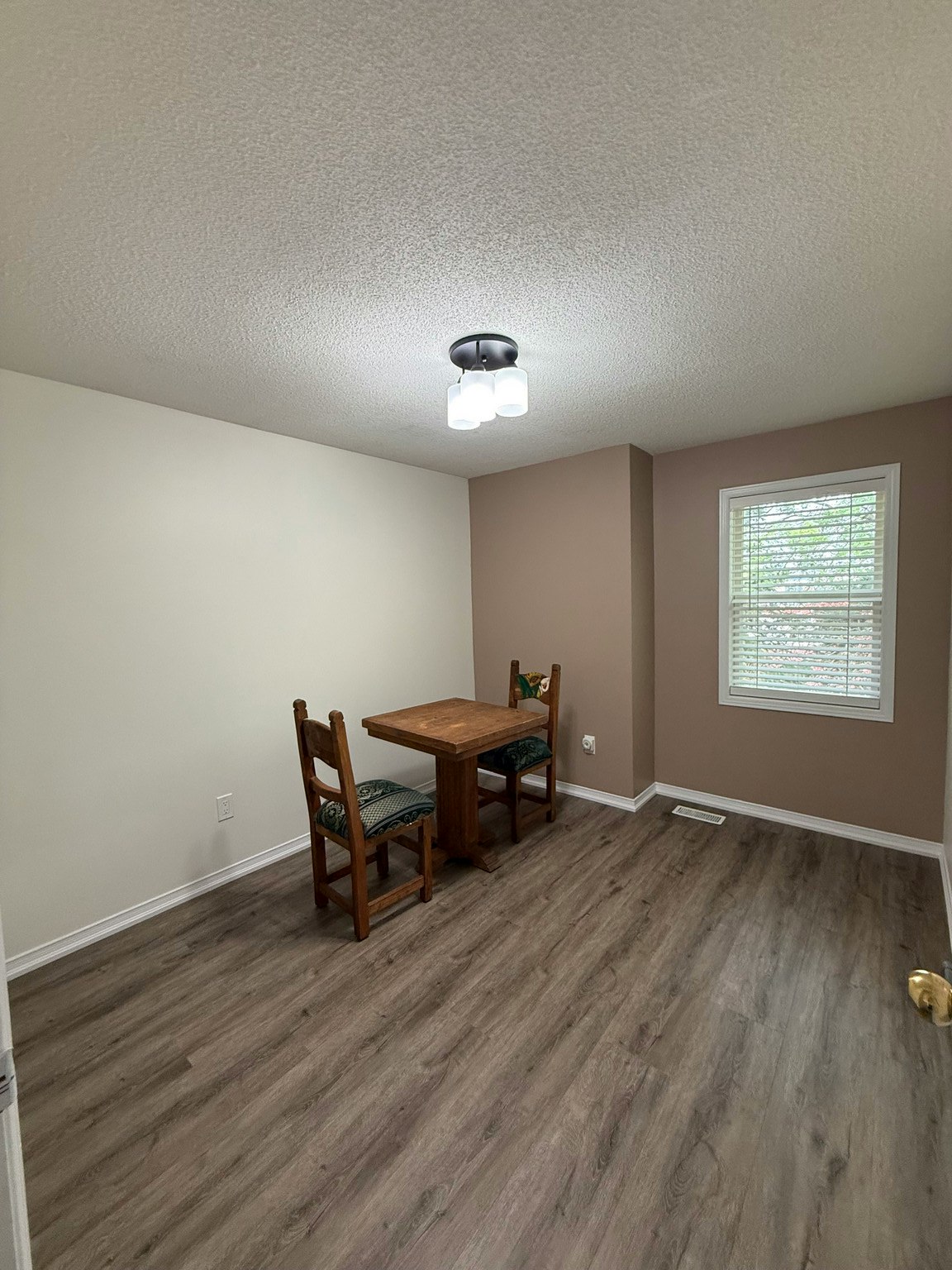 1055 Gordon Street, Guelph, ON, N1G 4X9 - 10