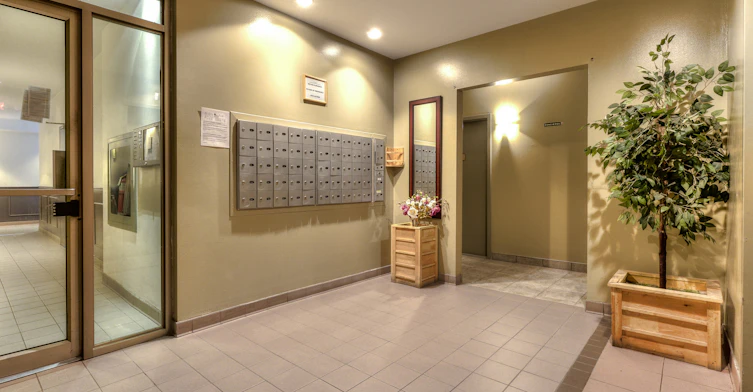 302-1461 Du College Rue, Montréal, QC, H4L 2L8 - 3